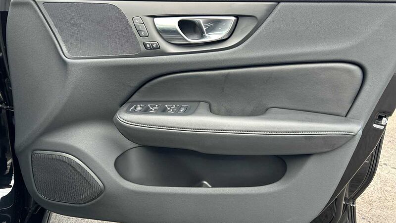 Volvo S60 T8 AWD Recharge Plus Dark PHEV (360 Camera, Polestar Optimised)
