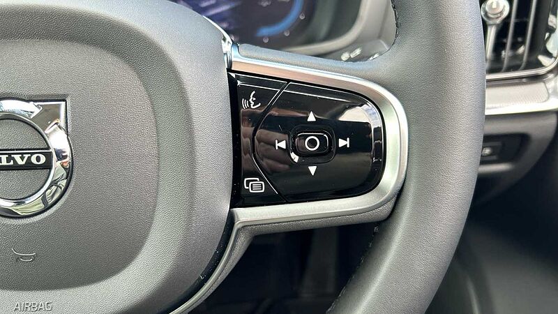 Volvo S60 T8 AWD Recharge Plus Dark PHEV (360 Camera, Polestar Optimised)
