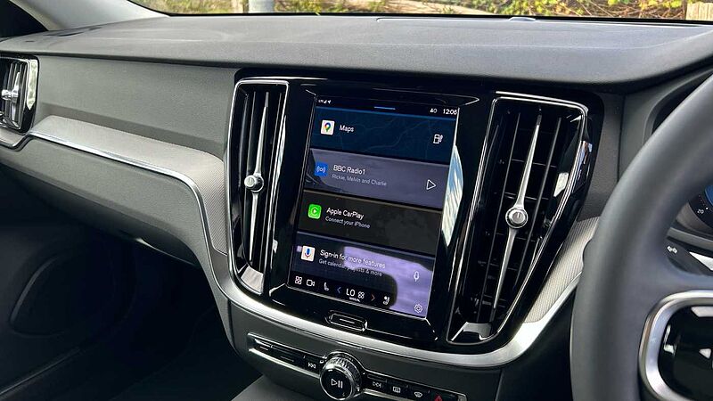 Volvo S60 T8 AWD Recharge Plus Dark PHEV (360 Camera, Polestar Optimised)