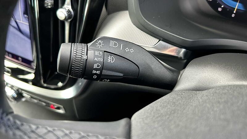 Volvo S60 T8 AWD Recharge Plus Dark PHEV (360 Camera, Polestar Optimised)