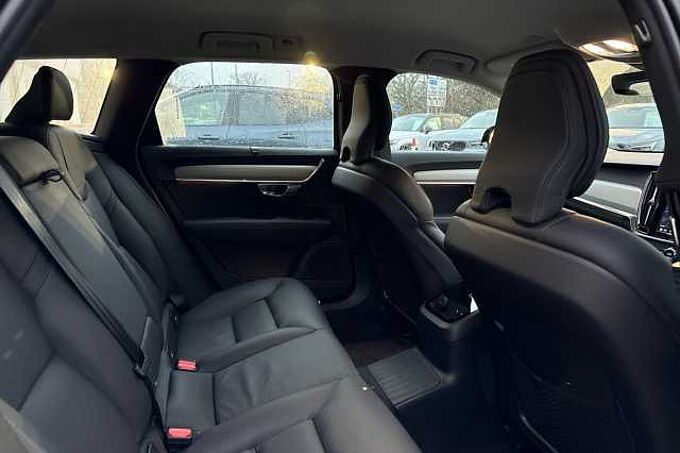 Volvo V90 2.0h T6 18.8kWh Plus Estate 5dr Petrol Plug-in Hybrid Auto AWD Euro 6 (s/s) (350
