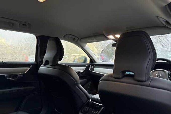 Volvo V90 2.0h T6 18.8kWh Plus Estate 5dr Petrol Plug-in Hybrid Auto AWD Euro 6 (s/s) (350