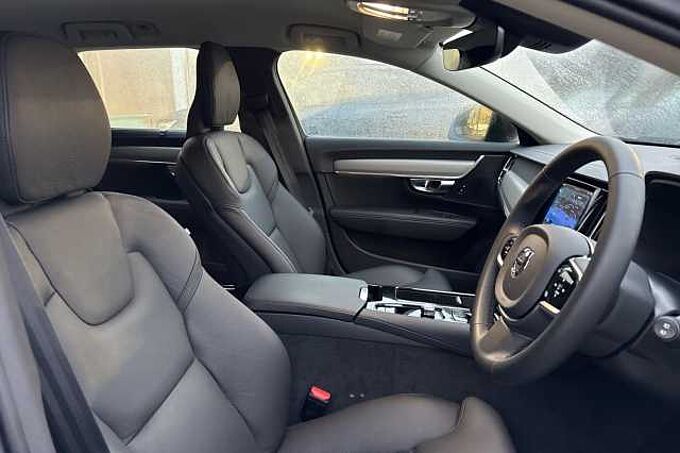 Volvo V90 2.0h T6 18.8kWh Plus Estate 5dr Petrol Plug-in Hybrid Auto AWD Euro 6 (s/s) (350