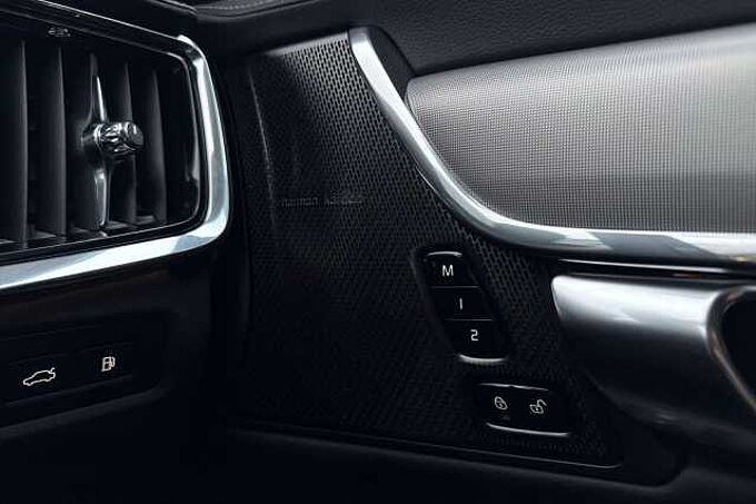 Volvo V90 2.0h T6 18.8kWh Plus Estate 5dr Petrol Plug-in Hybrid Auto AWD Euro 6 (s/s) (350