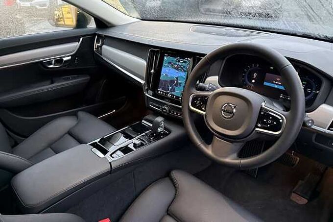 Volvo V90 2.0h T6 18.8kWh Plus Estate 5dr Petrol Plug-in Hybrid Auto AWD Euro 6 (s/s) (350