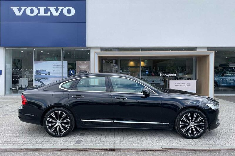 Volvo S90 2.0h T8 Recharge 11.6kWh Inscription Saloon 4dr Petrol Plug-in Hybrid Auto AWD E