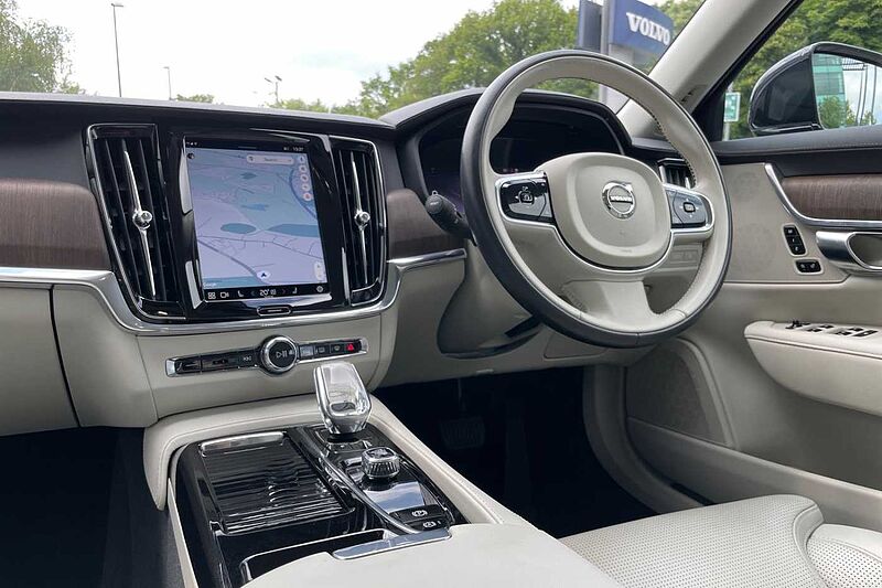 Volvo S90 2.0h T8 Recharge 11.6kWh Inscription Saloon 4dr Petrol Plug-in Hybrid Auto AWD E