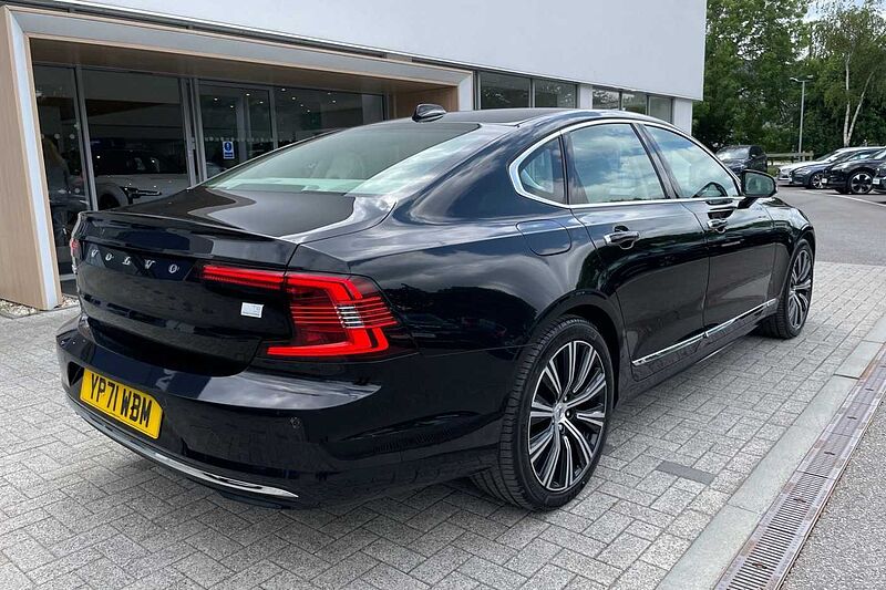 Volvo S90 2.0h T8 Recharge 11.6kWh Inscription Saloon 4dr Petrol Plug-in Hybrid Auto AWD E