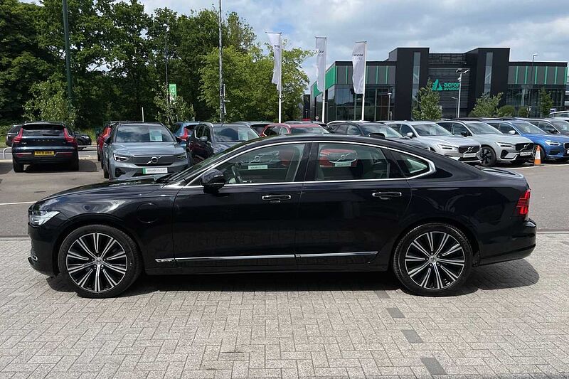 Volvo S90 2.0h T8 Recharge 11.6kWh Inscription Saloon 4dr Petrol Plug-in Hybrid Auto AWD E