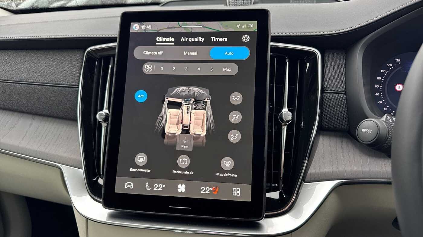 Volvo XC90 Ultra, T8 AWD Plug-in hybrid, Electric/Petrol, Dark, 7 Seats