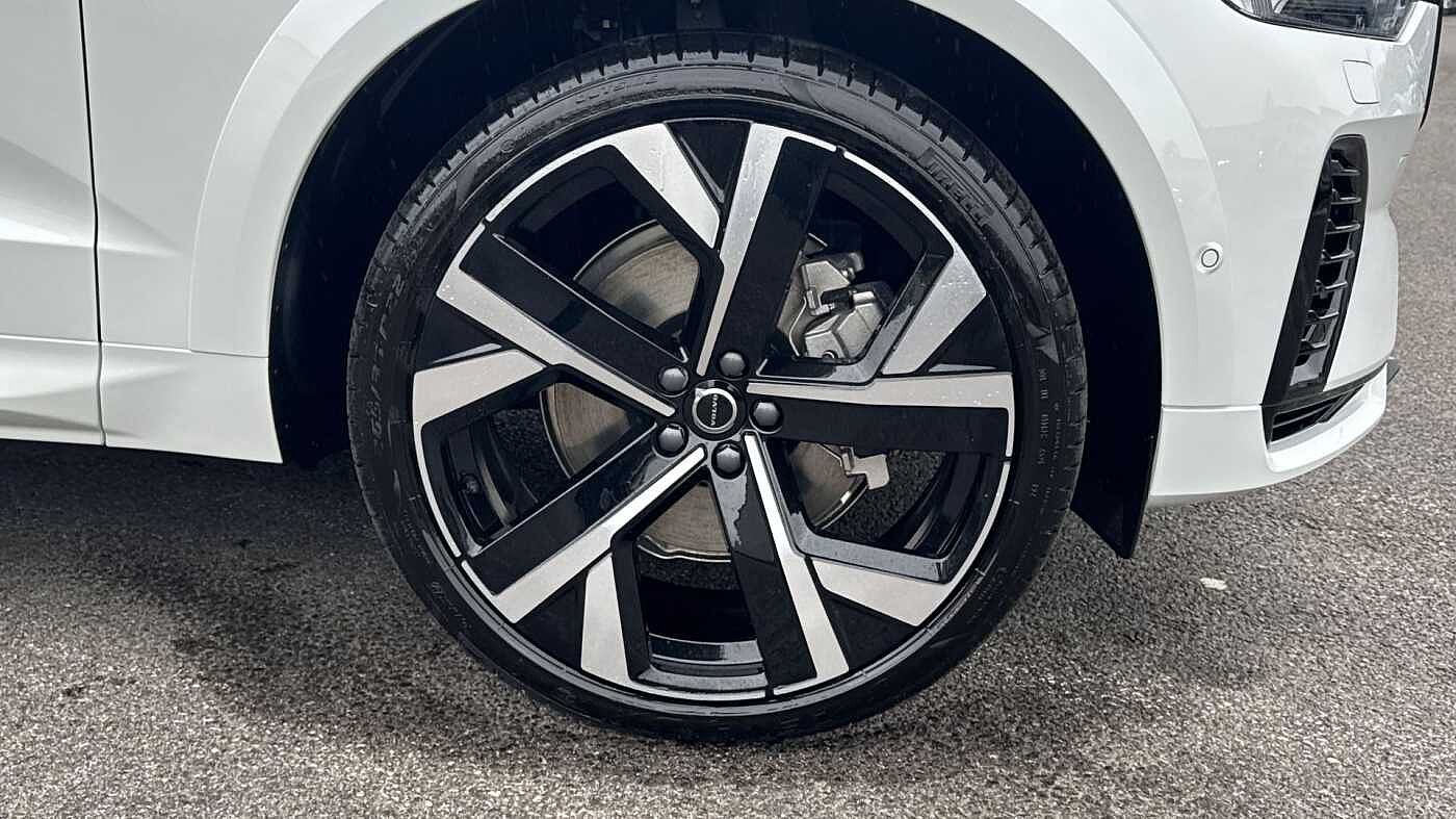 Volvo XC60 Black Edition Ultra, T8 AWD Plug-in hybrid, Electric/Petrol