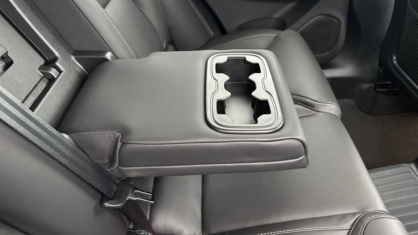 Volvo XC60 Black Edition Ultra, T8 AWD Plug-in hybrid, Electric/Petrol