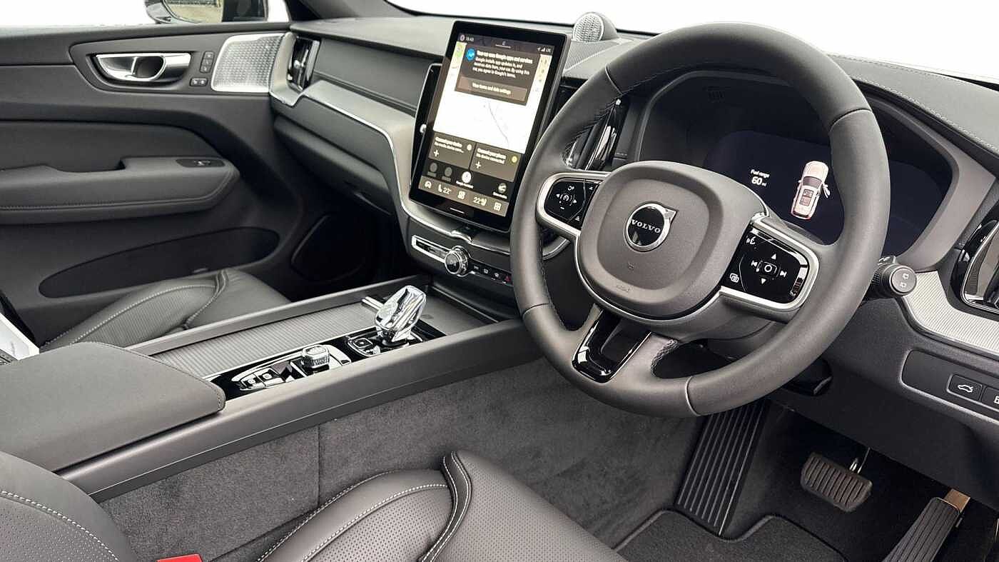 Volvo XC60 Black Edition Ultra, T8 AWD Plug-in hybrid, Electric/Petrol