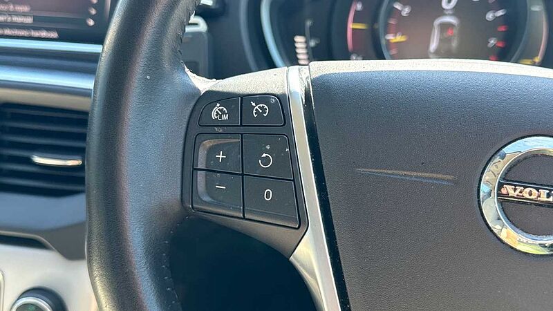 Volvo V40 T3 Inscription Automatic