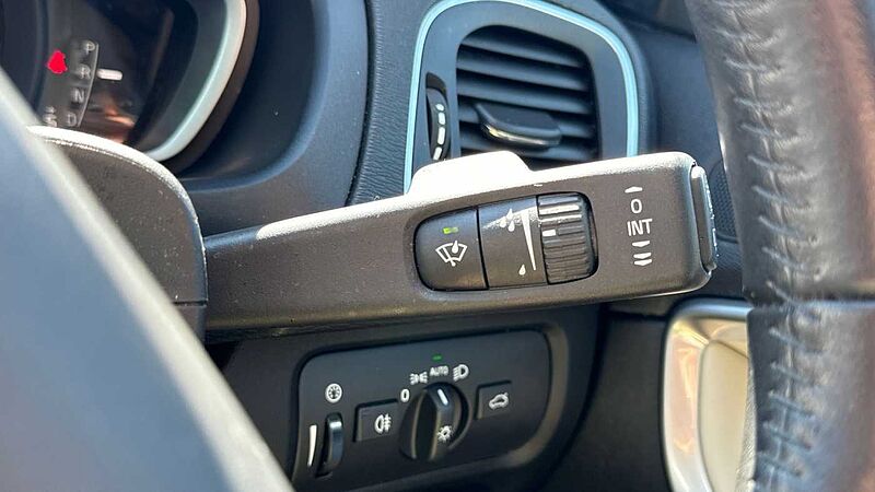 Volvo V40 T3 Inscription Automatic