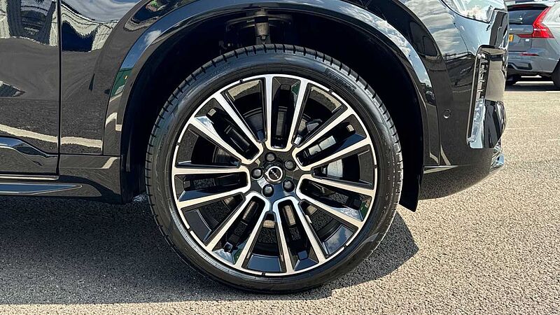 Volvo XC90 Ultra, T8 AWD Plug-in hybrid, Electric/Petrol, Dark, 7 Seats