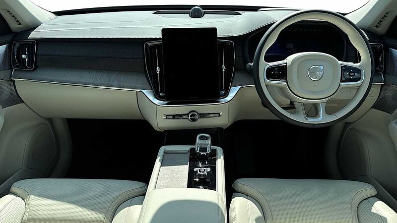 Volvo XC90 Ultra, T8 AWD Plug-in hybrid, Electric/Petrol, Dark, 7 Seats