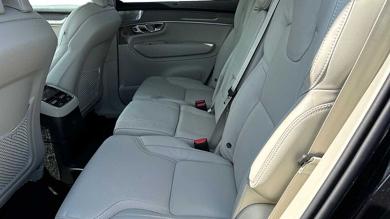 Volvo XC90 Ultra, T8 AWD Plug-in hybrid, Electric/Petrol, Dark, 7 Seats