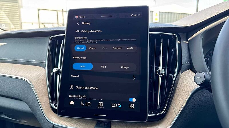Volvo XC60 Ultra, T8 AWD Plug-in hybrid, Electric/Petrol, Dark
