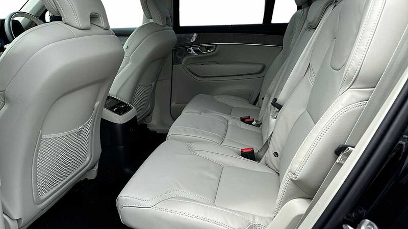 Volvo XC90 Ultra, T8 AWD Plug-in hybrid, Electric/Petrol, Dark, 7 Seats