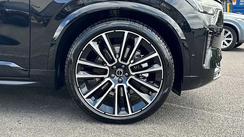 Volvo XC90 Ultra, T8 AWD Plug-in hybrid, Electric/Petrol, Dark, 7 Seats
