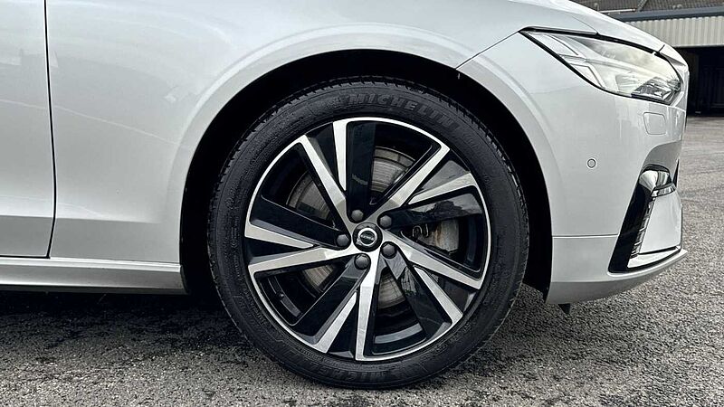 Volvo S90 Recharge R-Design, T8 AWD plug-in hybrid