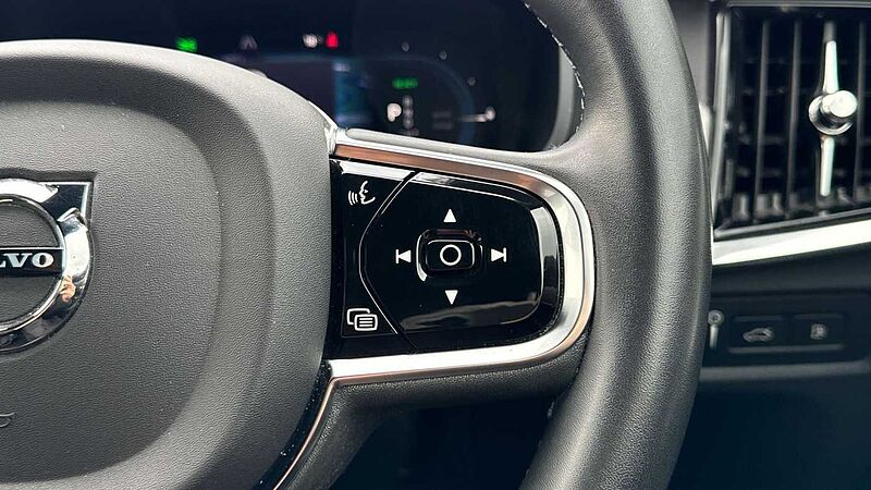 Volvo S90 Recharge R-Design, T8 AWD plug-in hybrid