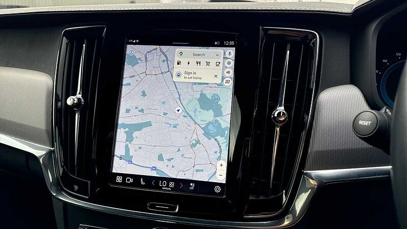 Volvo S90 Recharge R-Design, T8 AWD plug-in hybrid