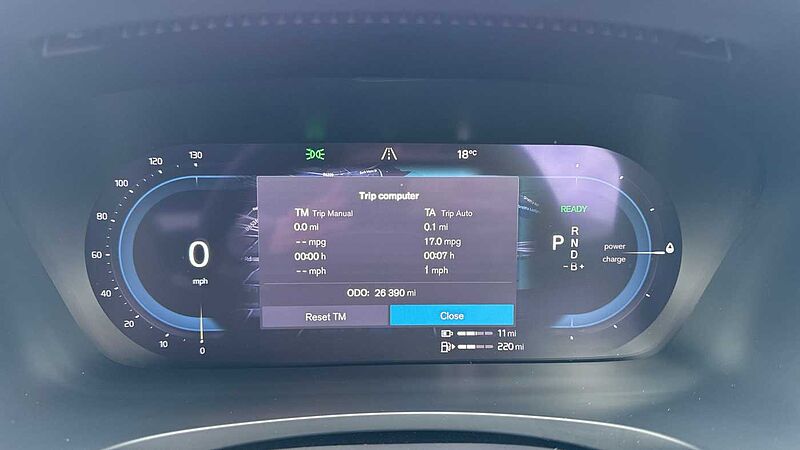 Volvo S90 Recharge R-Design, T8 AWD plug-in hybrid