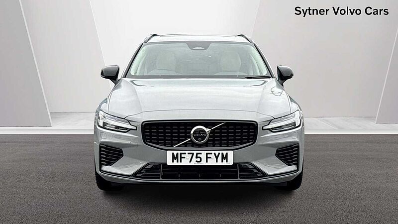 Volvo V60 Ultra, T8 AWD Plug-in hybrid, Electric/Petrol, Dark
