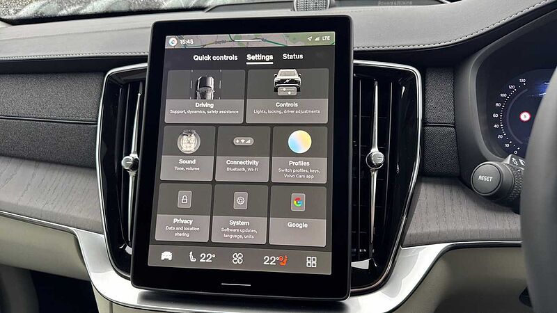 Volvo XC90 Ultra, T8 AWD Plug-in hybrid, Electric/Petrol, Dark, 7 Seats