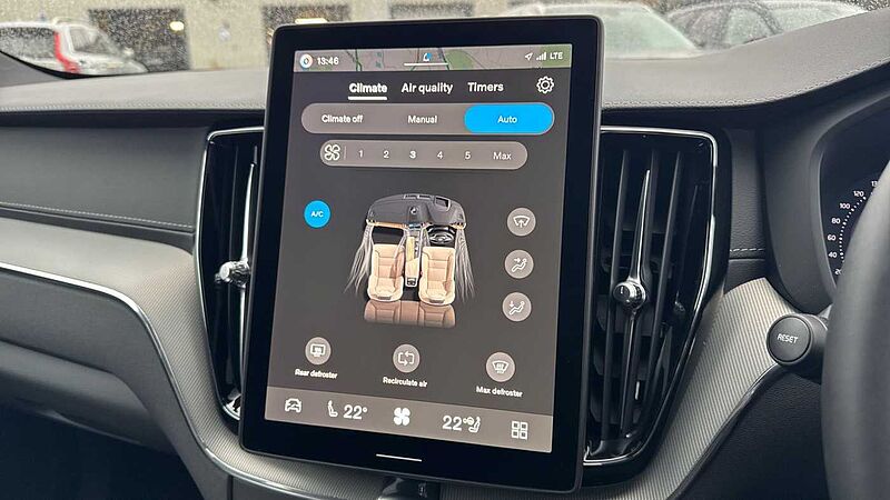 Volvo XC60 Black Edition Ultra, T8 AWD Plug-in hybrid, Electric/Petrol