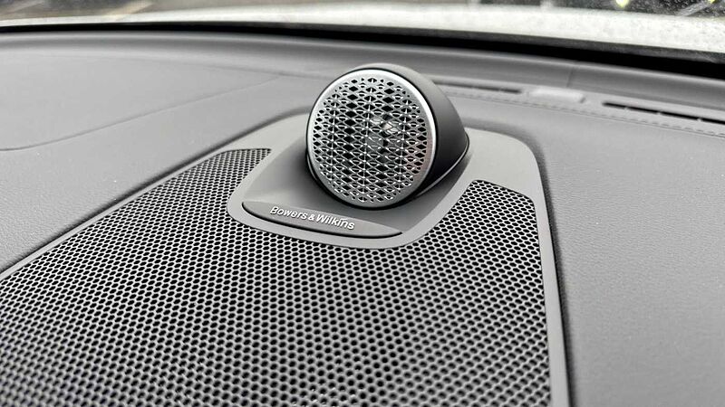 Volvo XC60 Black Edition Ultra, T8 AWD Plug-in hybrid, Electric/Petrol