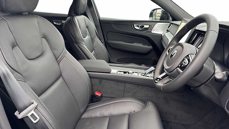 Volvo XC60 Black Edition Ultra, T8 AWD Plug-in hybrid, Electric/Petrol