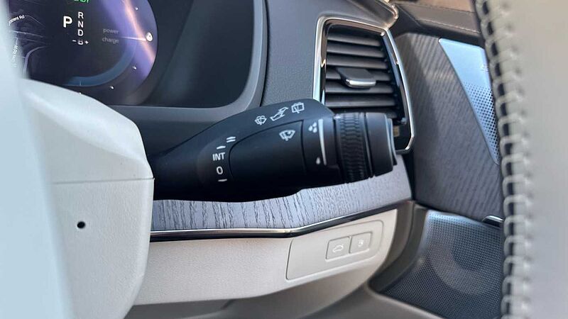 Volvo XC90 Recharge Ultra, T8 AWD Plug-in hybrid, Dark (Bowers & Wilkins, Sunroof)