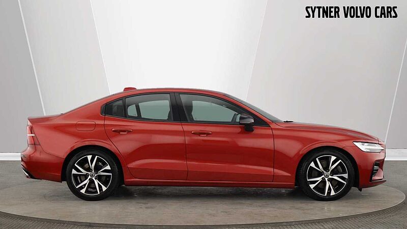 Volvo S60 R-Design, B5 mild hybrid (Rear Camera, Cruise Control)