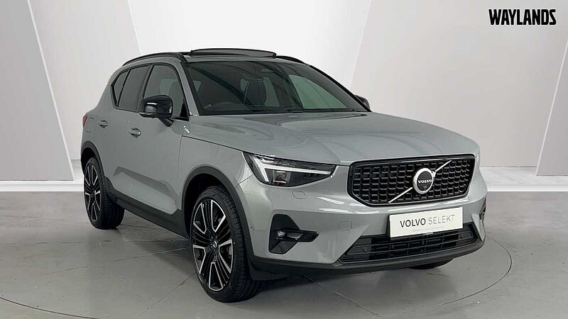 Volvo XC40 Ultra, B4 Mild hybrid, Petrol, Dark