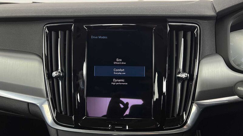 Volvo S90 T4 Momentum Plus Automatic