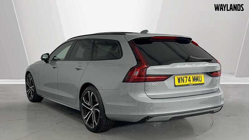 Volvo V90 Ultra, T8 AWD Plug-in hybrid, Electric/Petrol, Dark