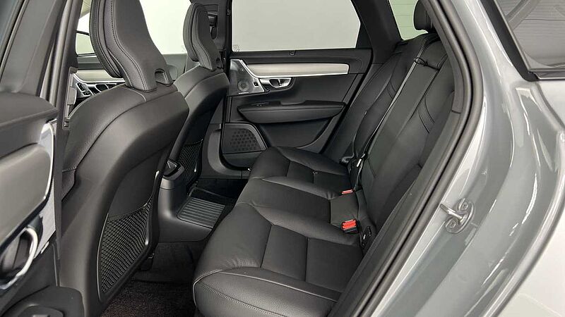 Volvo V90 Ultra, T8 AWD Plug-in hybrid, Electric/Petrol, Dark