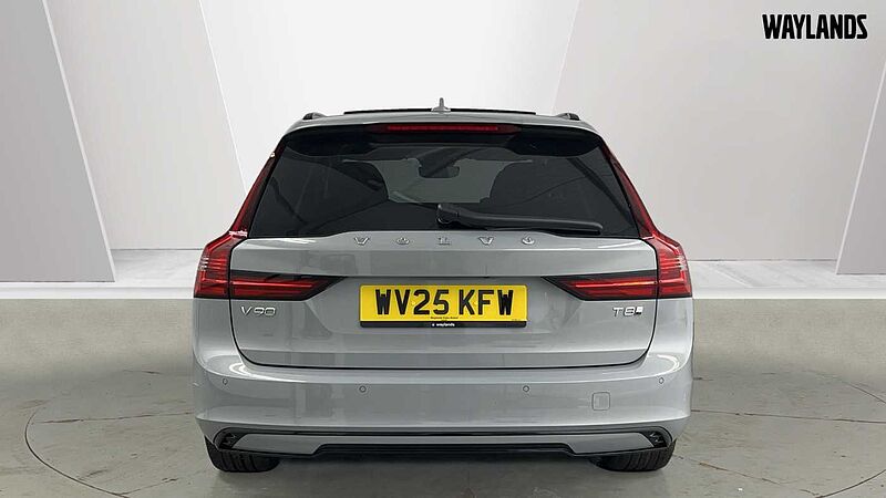 Volvo V90 Ultra, T8 AWD Plug-in hybrid, Electric/Petrol, Dark
