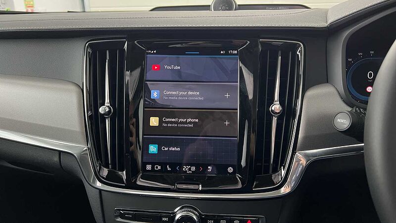 Volvo V90 Ultra, T8 AWD Plug-in hybrid, Electric/Petrol, Dark