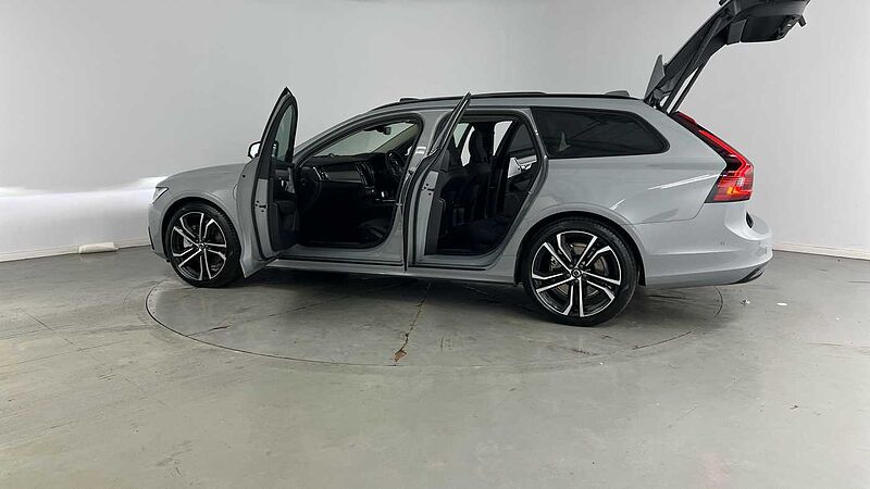 Volvo V90 Ultra, T8 AWD Plug-in hybrid, Electric/Petrol, Dark