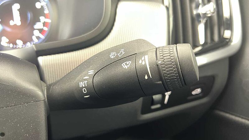 Volvo S90 T4 R-Design Plus Automatic