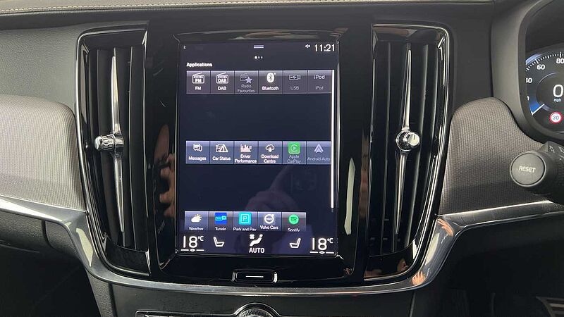 Volvo S90 T4 R-Design Plus Automatic