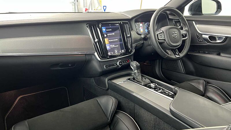 Volvo S90 T4 R-Design Plus Automatic