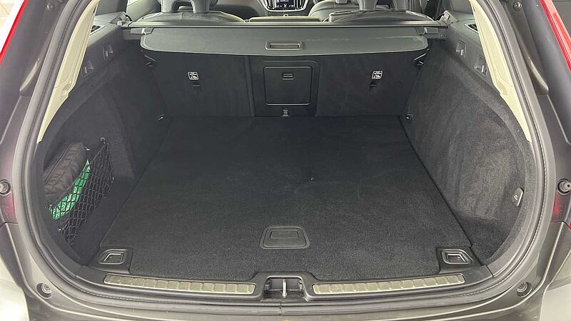 Volvo V60 Cross Country Pro, B5 AWD mild hybrid