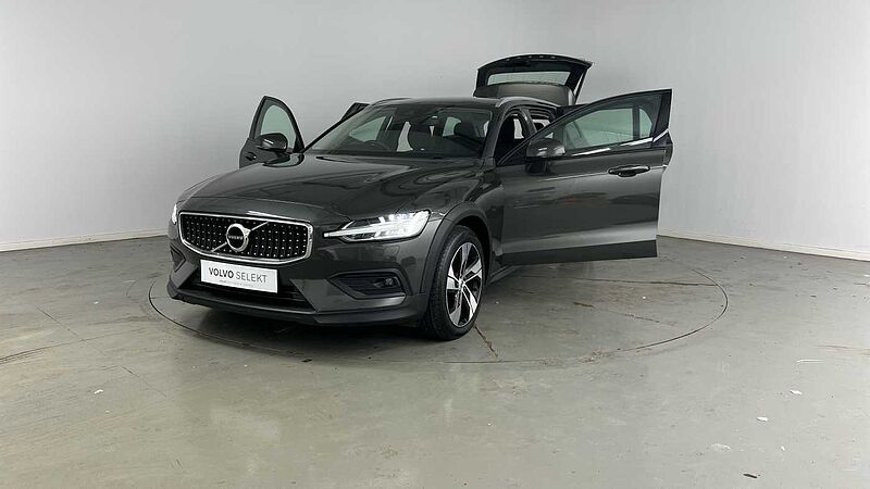Volvo V60 Cross Country Pro, B5 AWD mild hybrid