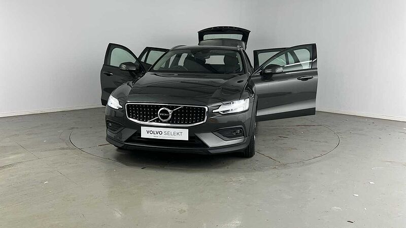 Volvo V60 Cross Country Pro, B5 AWD mild hybrid