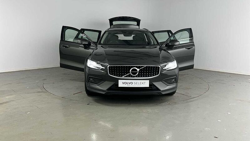Volvo V60 Cross Country Pro, B5 AWD mild hybrid